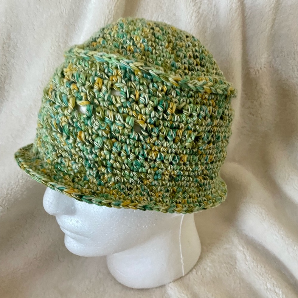 NEW!! Bucket hat - Picture 11 of 13
